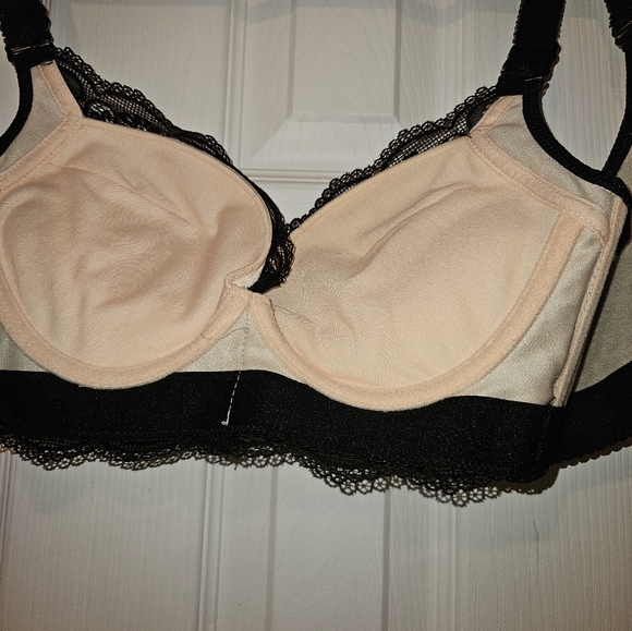 Magic Bra, black, 42/95. Pkease check a model and sizing on official site - Picture 5 of 7